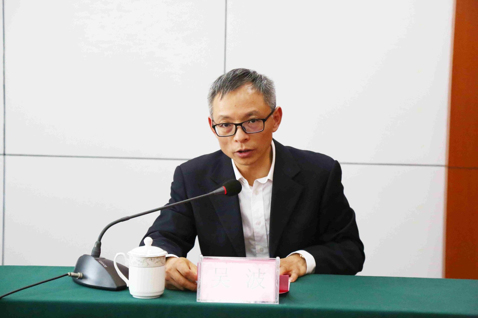 蘇體實業(yè)工會第二次會員代表大會暨工會換屆選舉大會順利召開