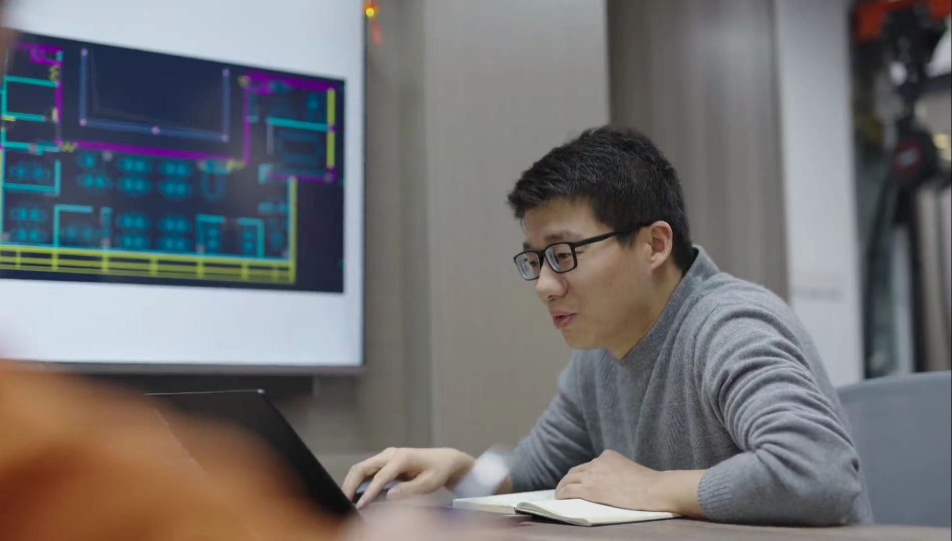 致敬身邊的典型 | 蘇體實(shí)業(yè)艾辰榮獲“江蘇省省部屬企業(yè)文明職工”榮譽(yù)稱號(hào)！