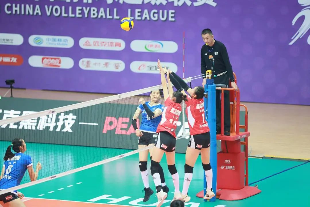 蘇體實(shí)業(yè)淮安項(xiàng)目部全力保障2022-2023中國(guó)女子排球超級(jí)聯(lián)賽第一階段(淮安賽區(qū))比賽成功舉辦